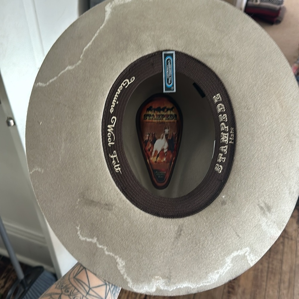 Authentic Stampede wool hat - Picture 3 of 5